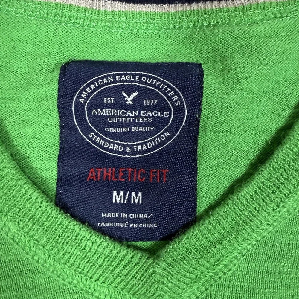 American Eagle Sweater Men's Medium Green V Neck‎ Knit Long Sleeve Pullover